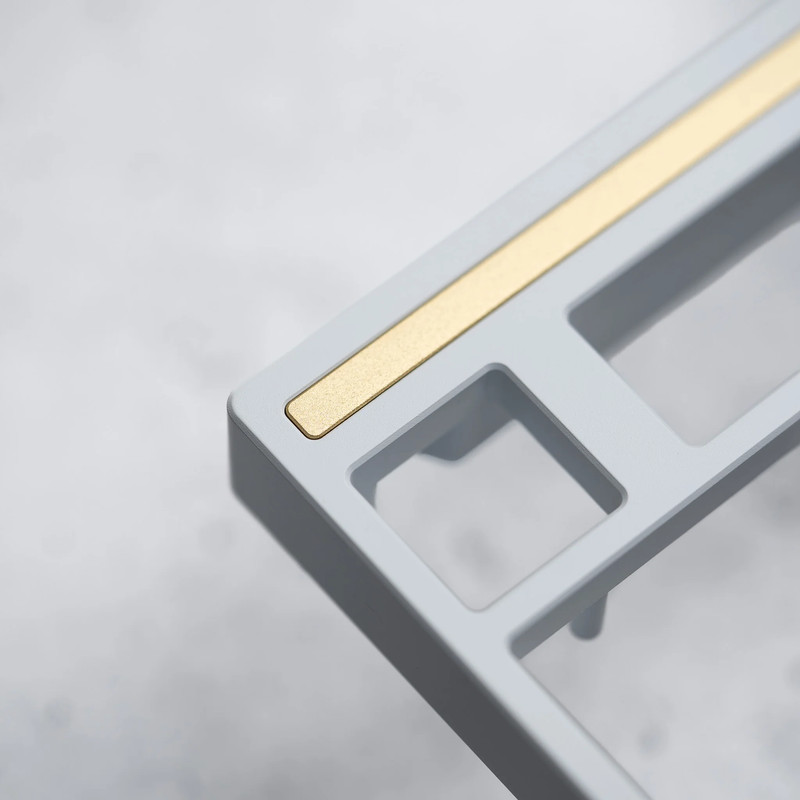 Sonnet Accent (2022) - Finish:Gold